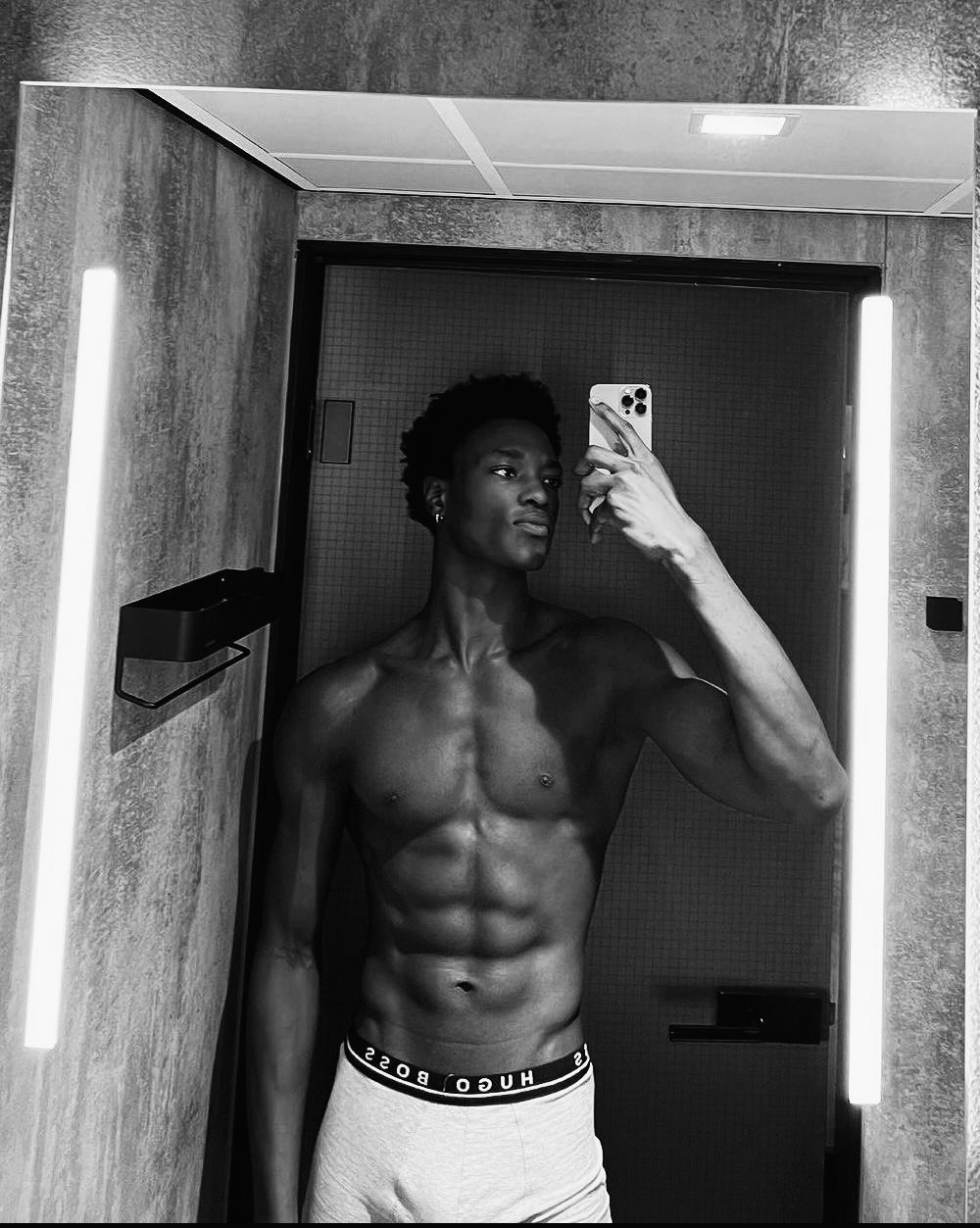 Profilo di Yves-jean