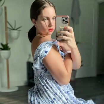 Profilo di Carla-marie, 29 anni, Cerco Trombamico a Castelletto Stura