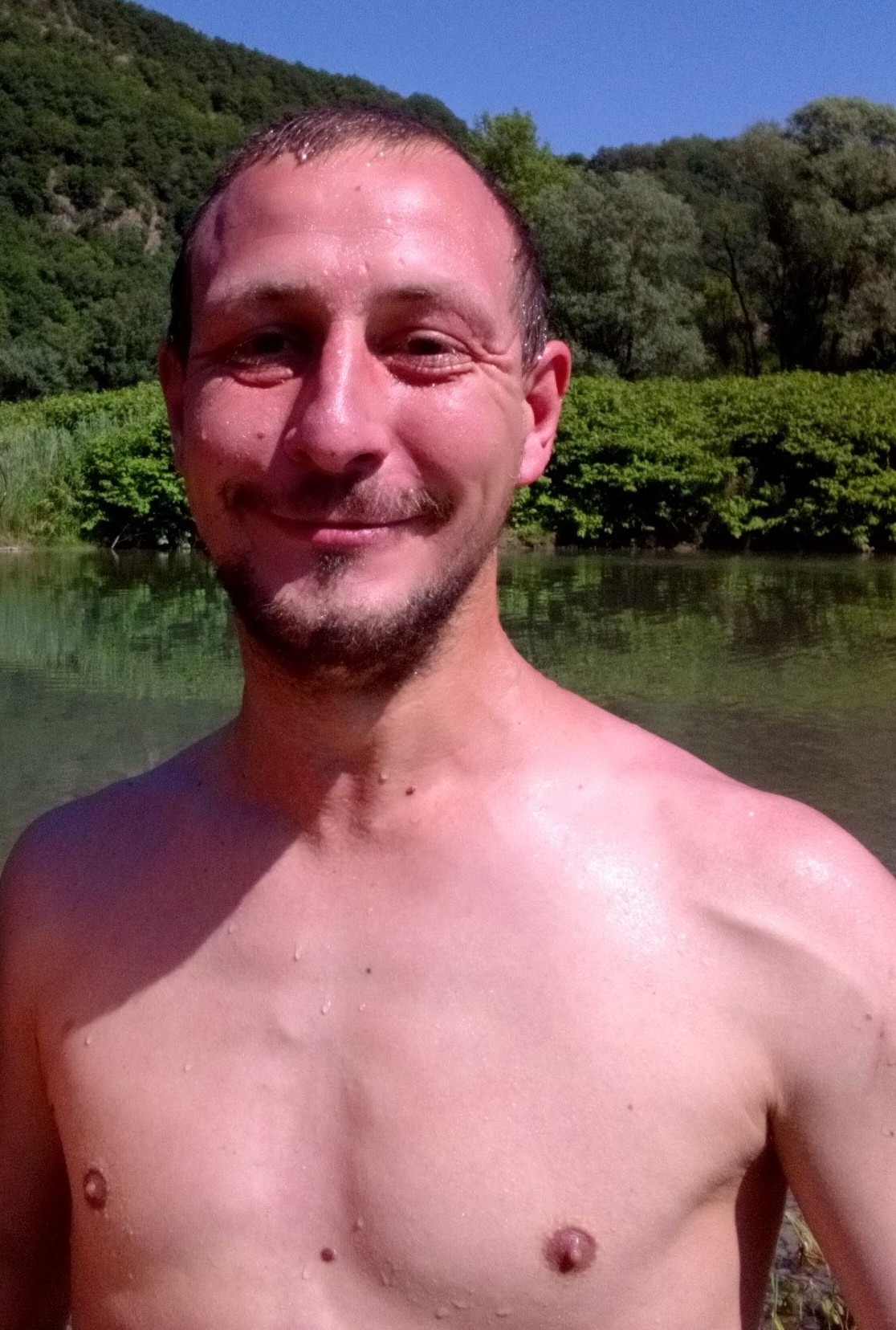 Profilo di Yadali, 42 anni, Cerco Trombamico a Tagliacozzo