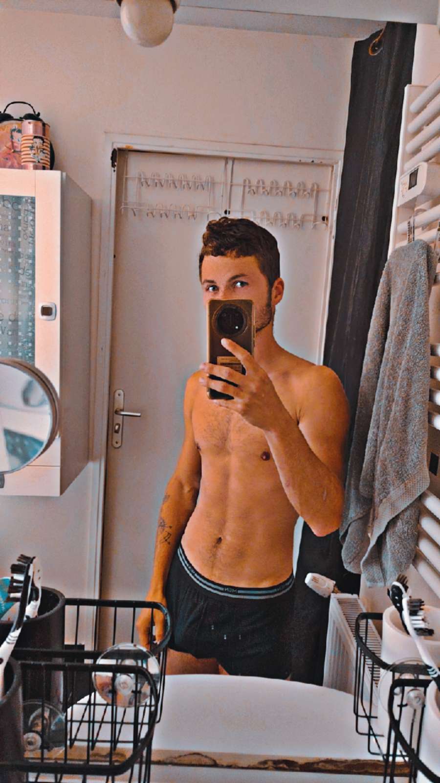 Profilo di Amede, 22 anni, Cerco Trombamico a Mariglianella