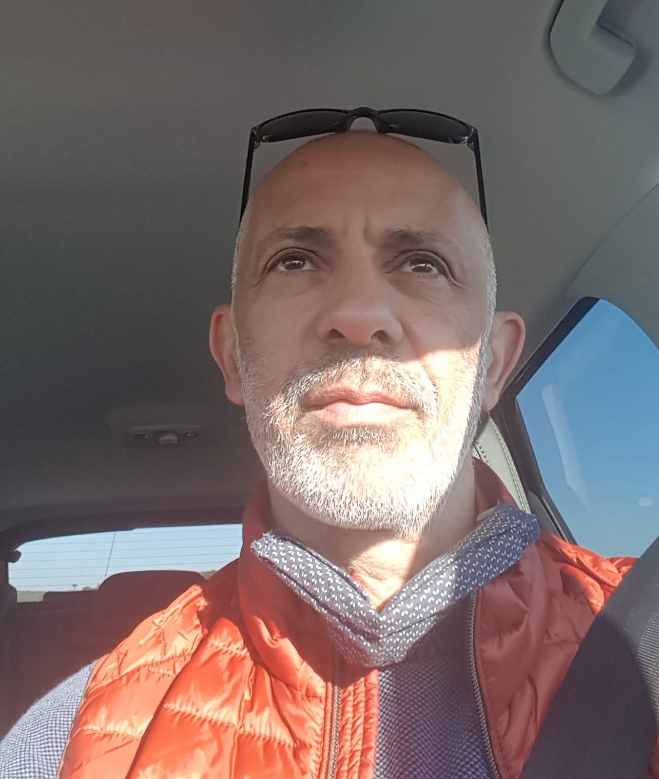 Profilo di Hanif, 50 anni, Cerco Trombamico a Trecenta