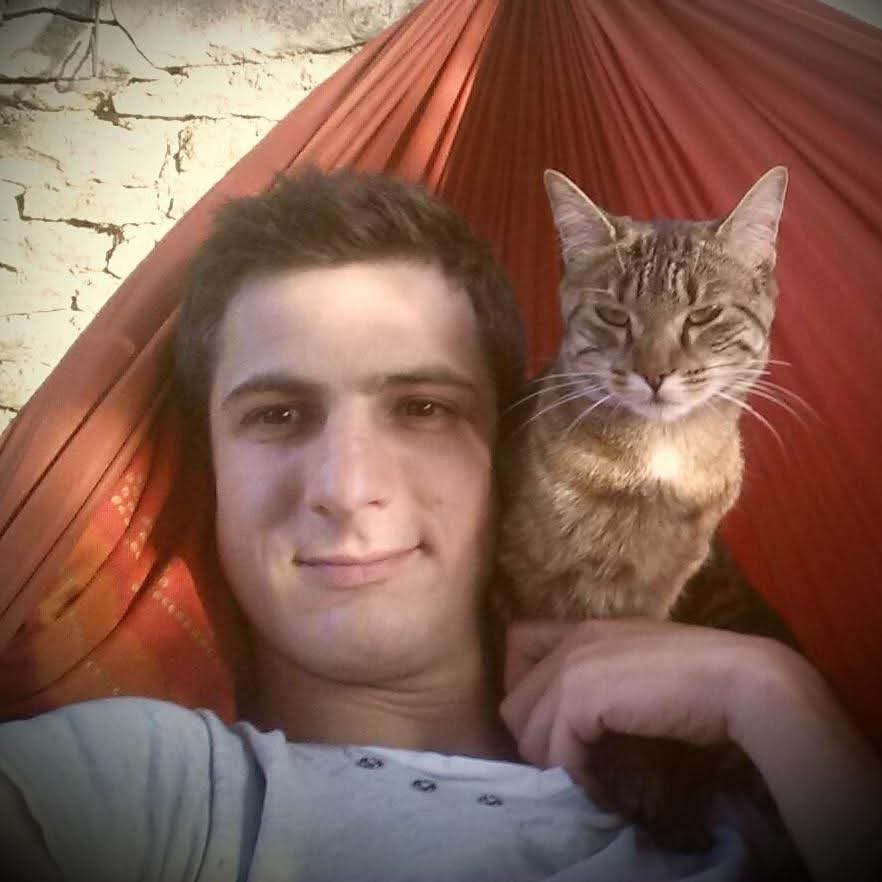 Profilo di Kadri, 34 anni, Cerco Trombamico a Pedaso