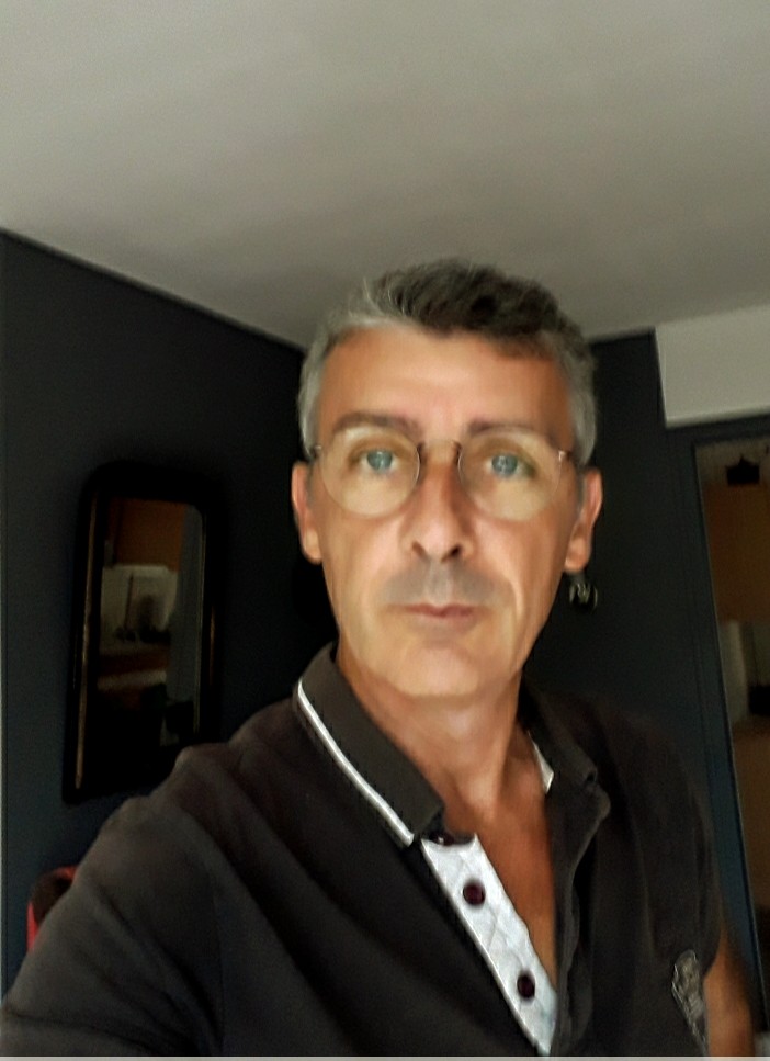 Profilo di Yarouba, 55 anni, Cerco Trombamico a Valentano