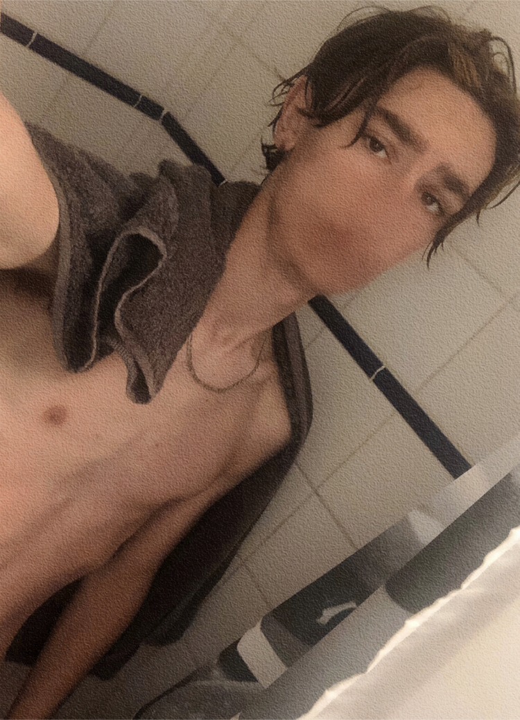 Profilo di Selym, 18 anni, Cerco Trombamico a Vigasio