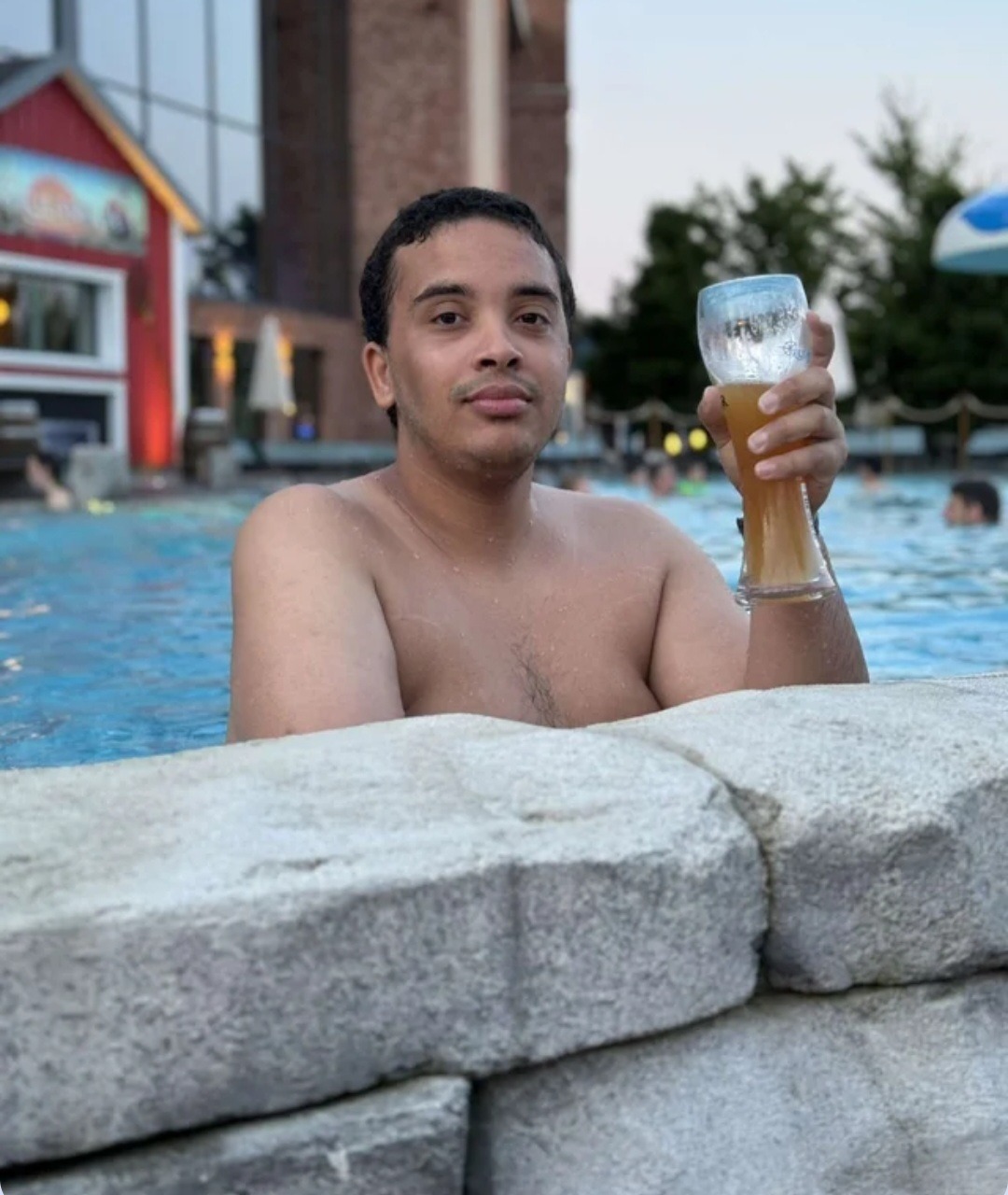 Profilo di Guilhaume, 24 anni, Cerco Trombamico a Chieuti