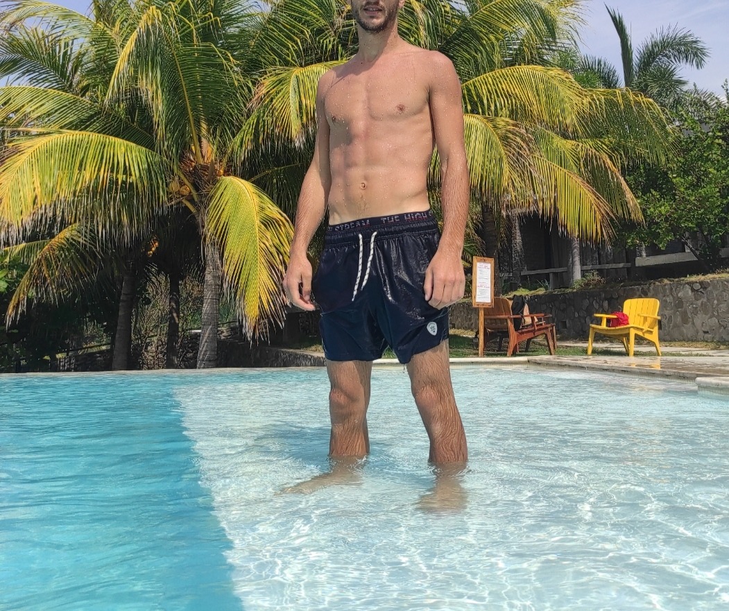 Profilo di Andreas, 32 anni, Cerco Trombamico a Bernalda