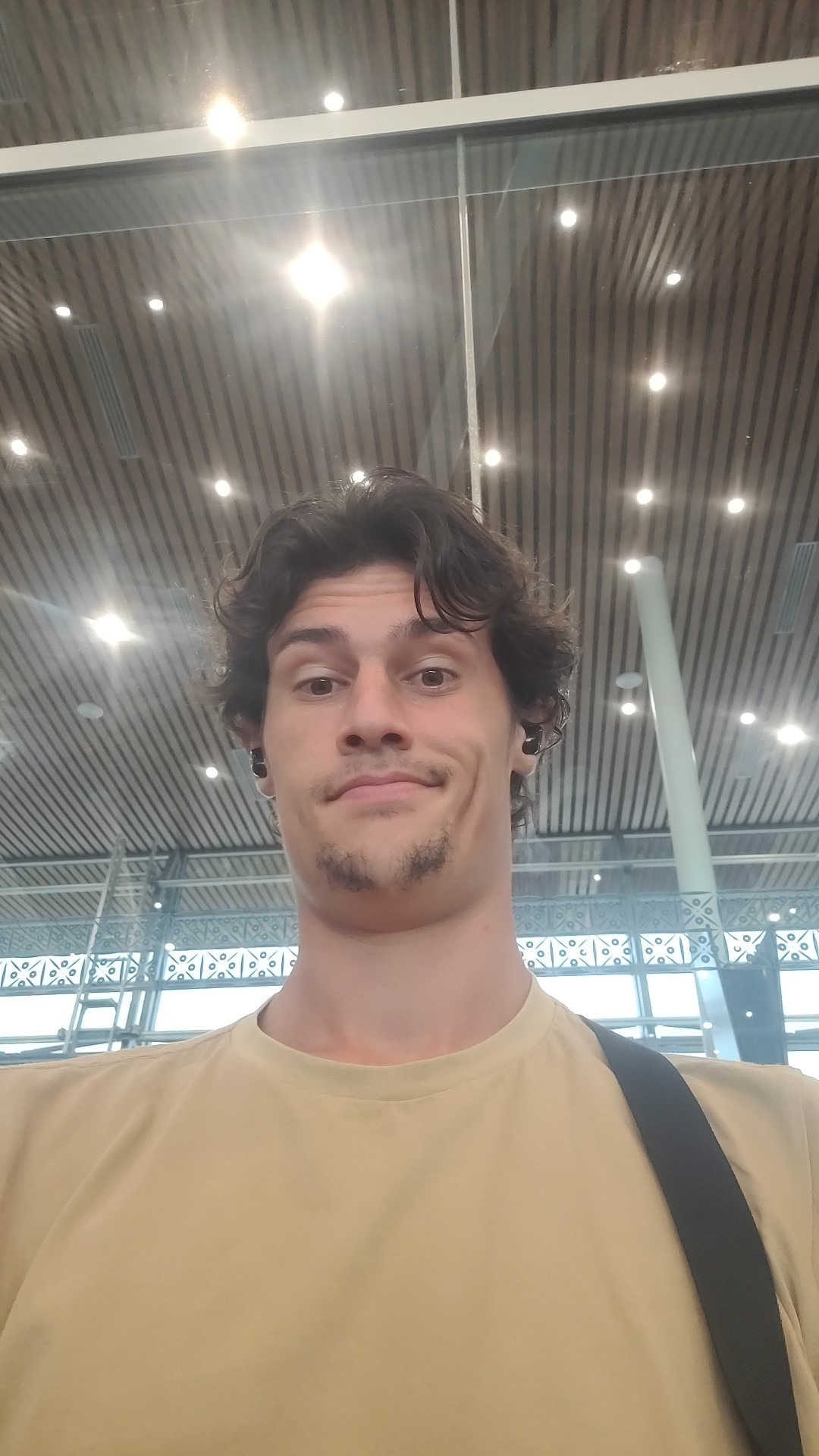 Profilo di Sulpice, 22 anni, Cerco Trombamico a Toffia