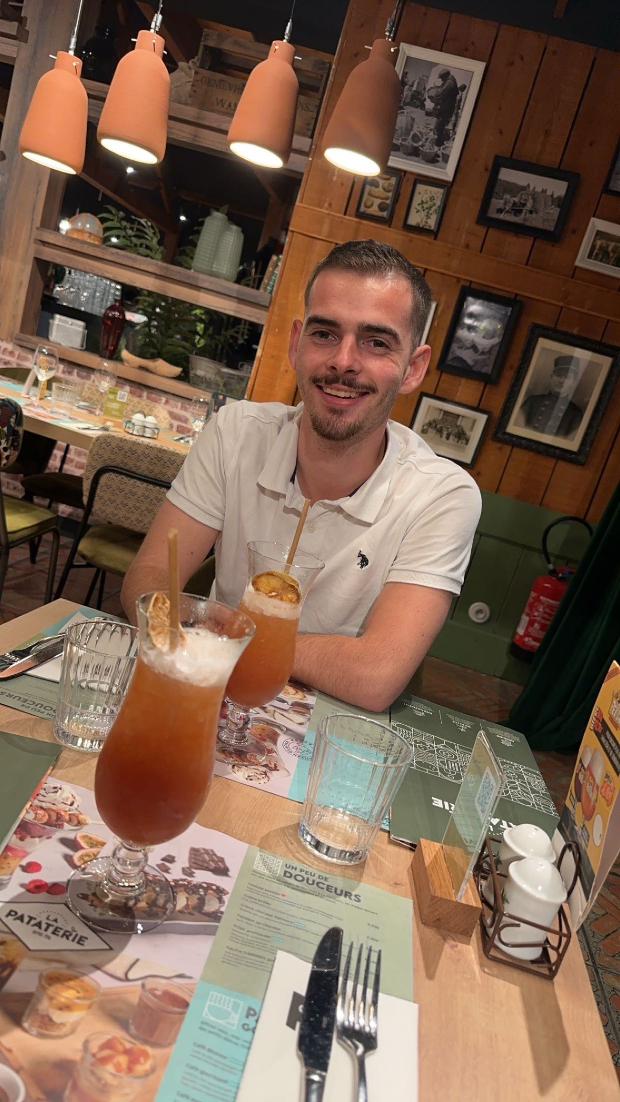 Profilo di Rezki, 21 anni, Cerco Trombamico a Cesa