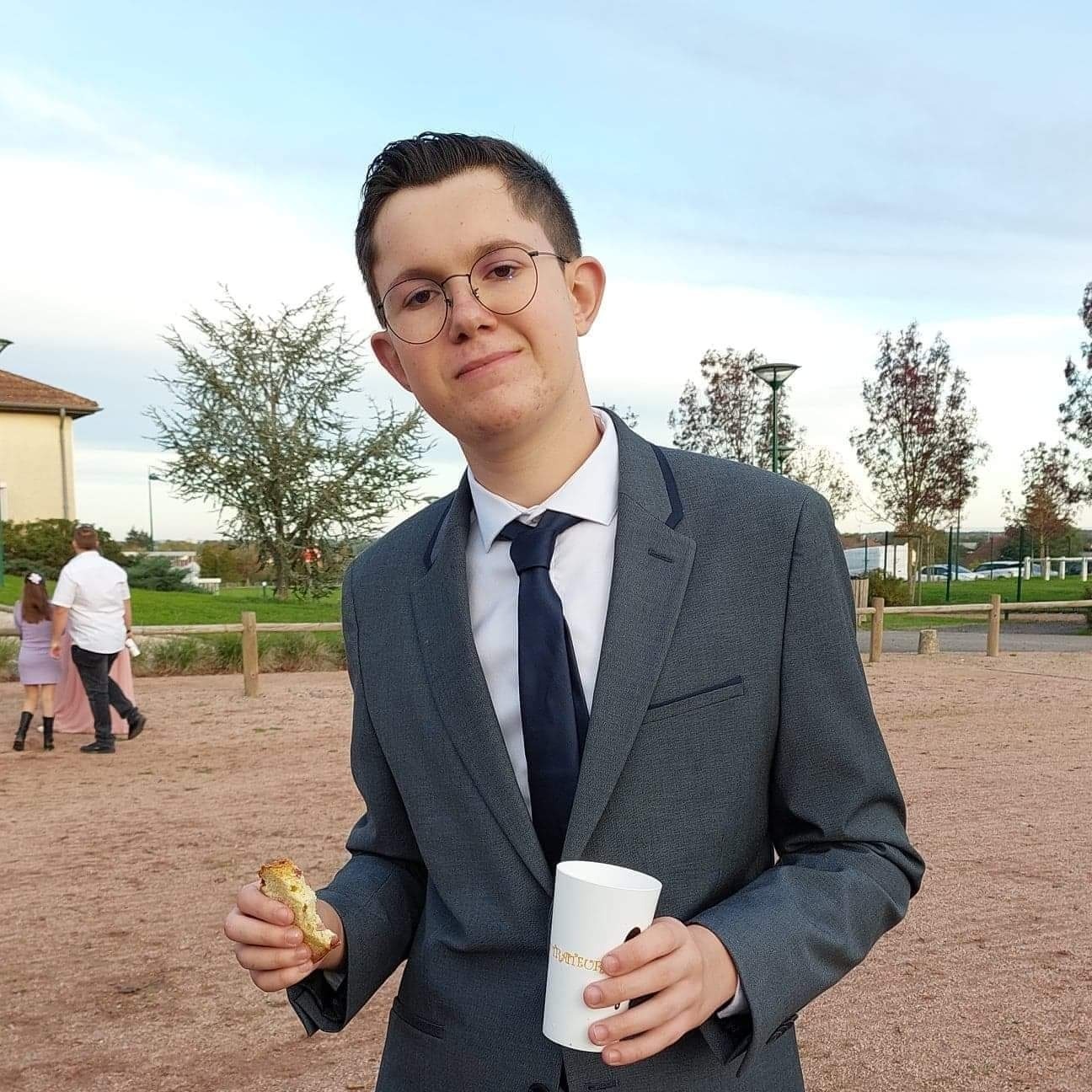 Profilo di Amadeo, 19 anni, Cerco Trombamico a Arguello