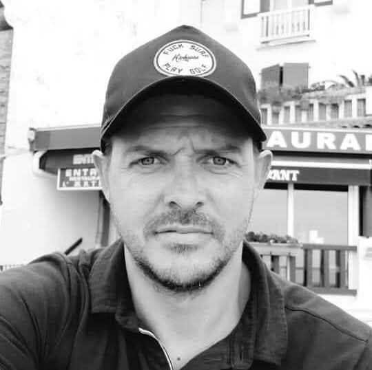 Profilo di Calum, 45 anni, Cerco Trombamico a Gattatico