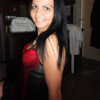 Profilo di Antonine, 36 anni, Cerco Trombamico a Merlino