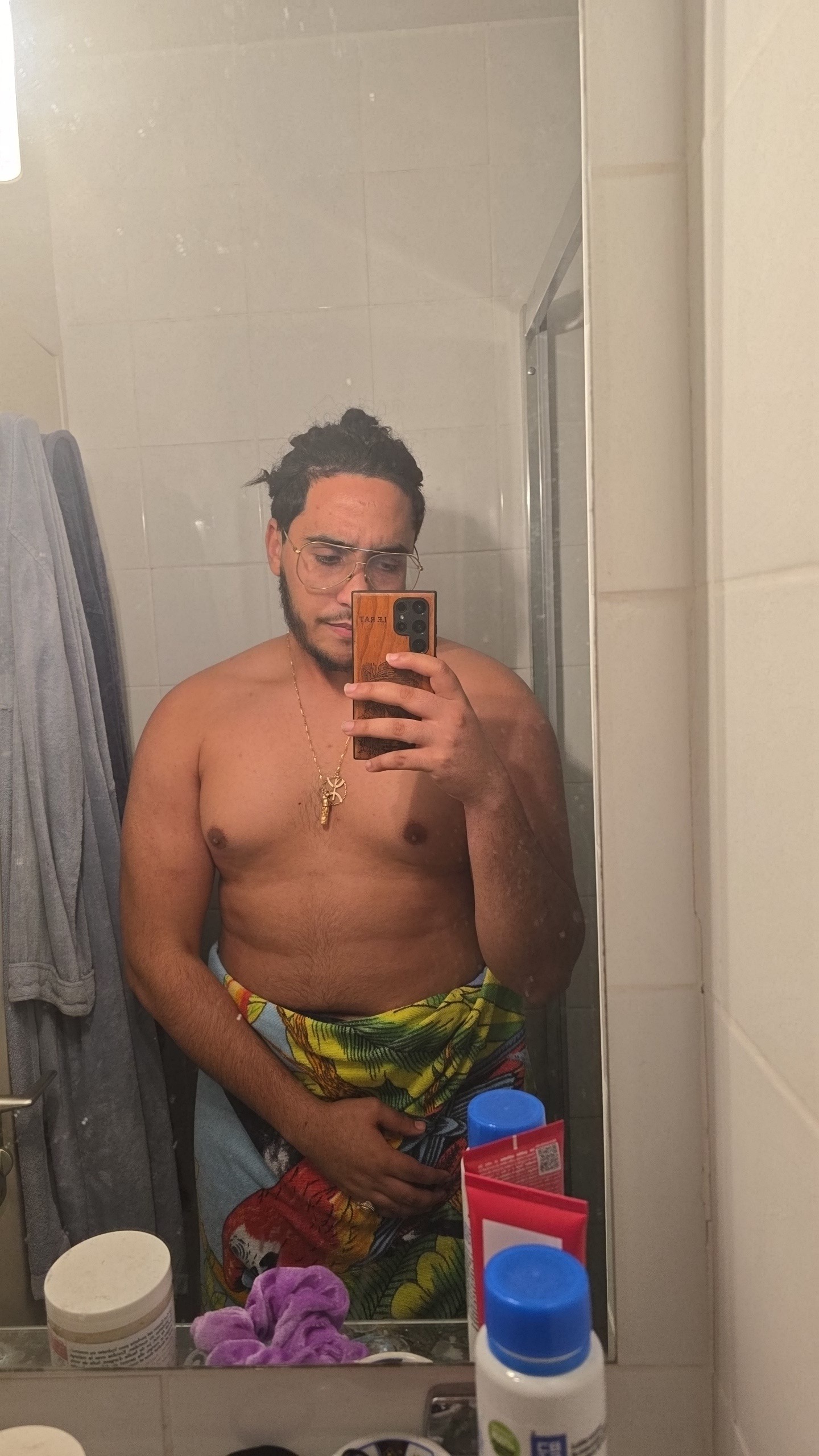 Profilo di Jean-edmond, 25 anni, Cerco Trombamico a Labro