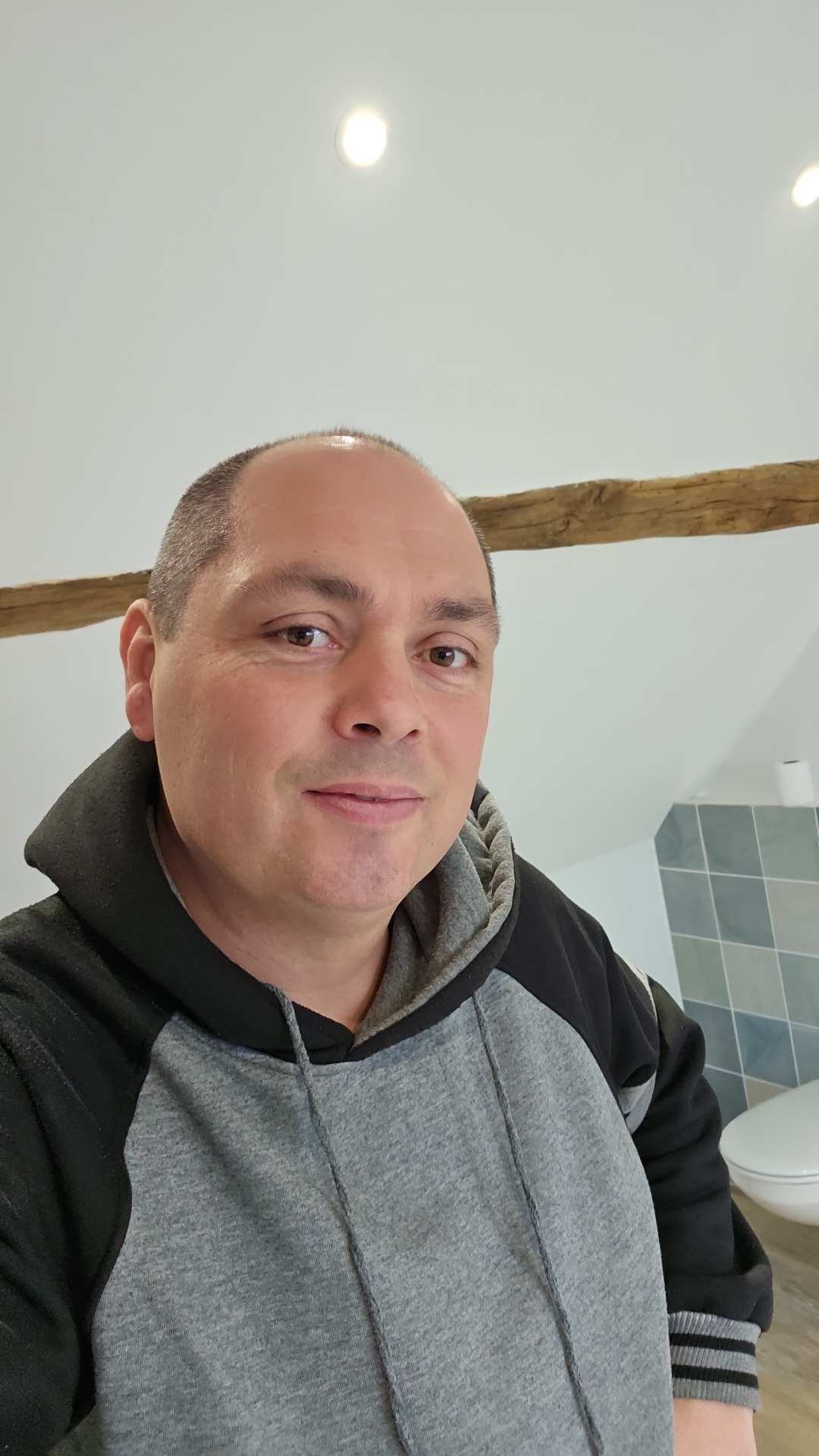 Profilo di Maywen, 44 anni, Cerco Trombamico a Samassi