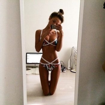 Profilo di Aurelyne, 27 anni, Cerco Trombamico a Scurzolengo