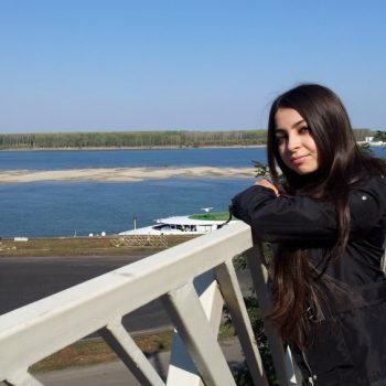 Profilo di Esme, 28 anni, Cerco Trombamico a Portici