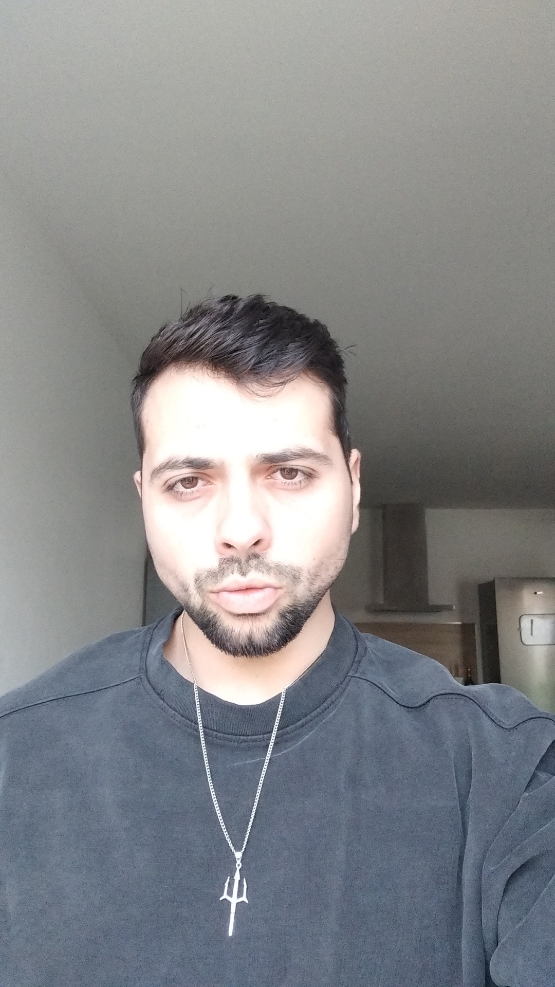 Profilo di Reyan, 22 anni, Cerco Trombamico a Caprezzo