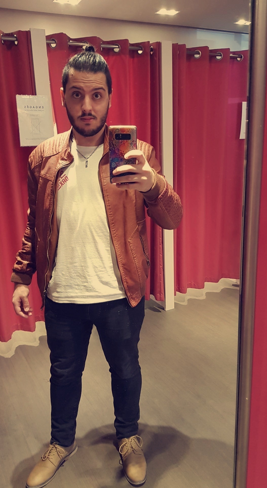 Profilo di Hadi, 31 anni, Cerco Trombamico a Bossolasco