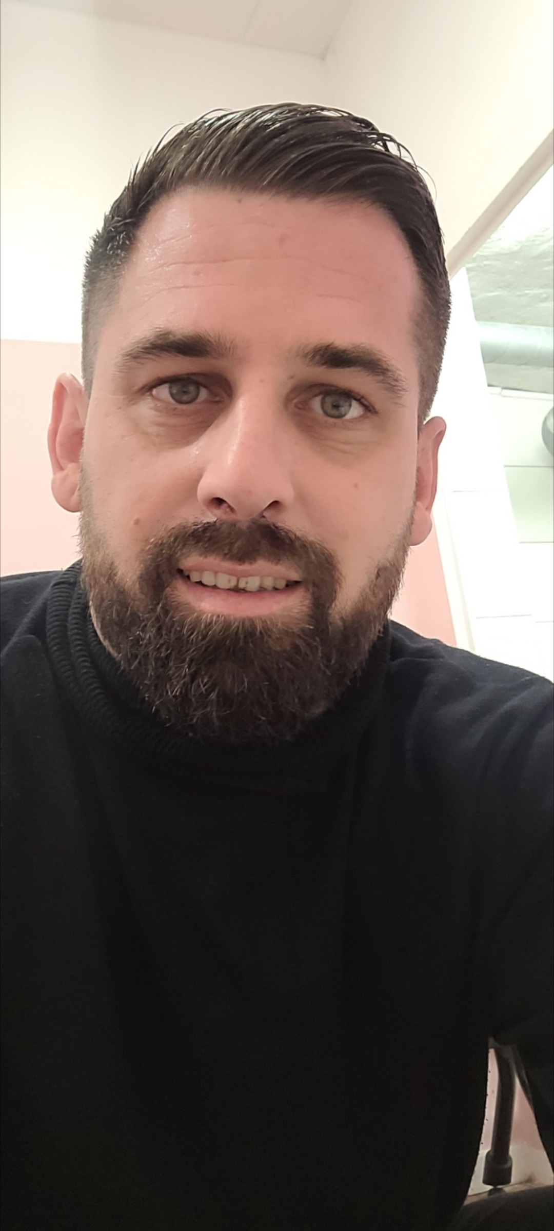 Profilo di Kemys, 38 anni, Cerco Trombamico a Ostana