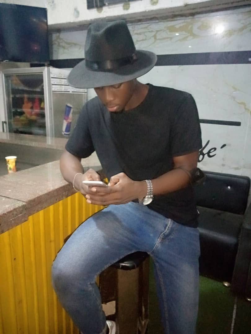 Profilo di Marian, 26 anni, Cerco Trombamico a Borgomanero