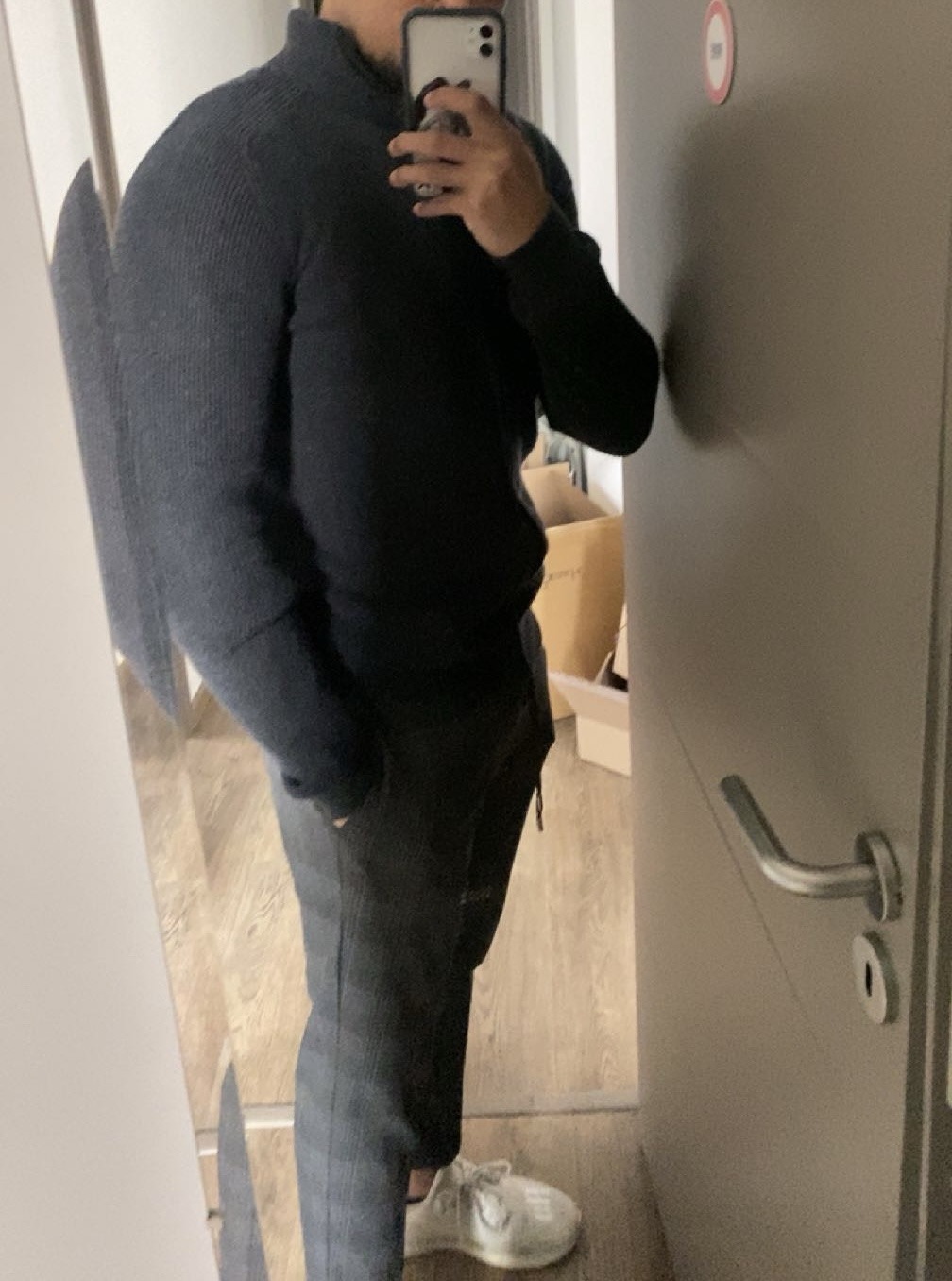 Profilo di Navy, 21 anni, Cerco Trombamico a Fascia