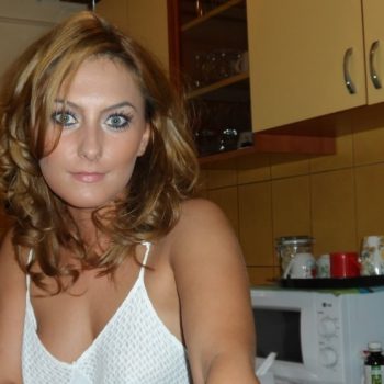 Profilo di Poema, 31 anni, Cerco Trombamico a Airuno