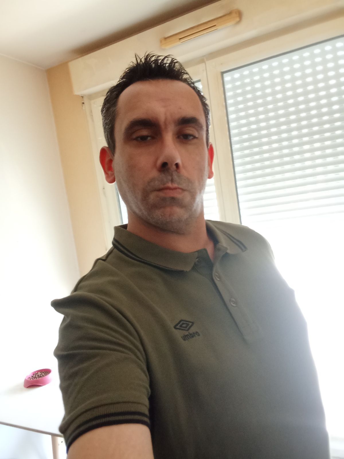 Profilo di Vital, 39 anni, Cerco Trombamico a Longano