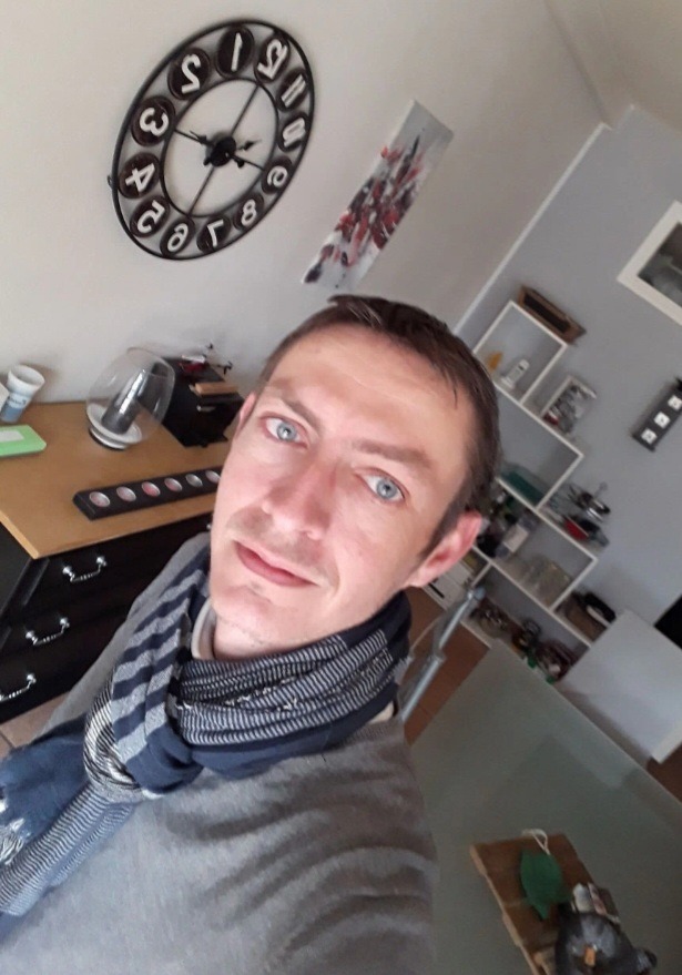 Profilo di Faruk, 35 anni, Cerco Trombamico a Monfumo