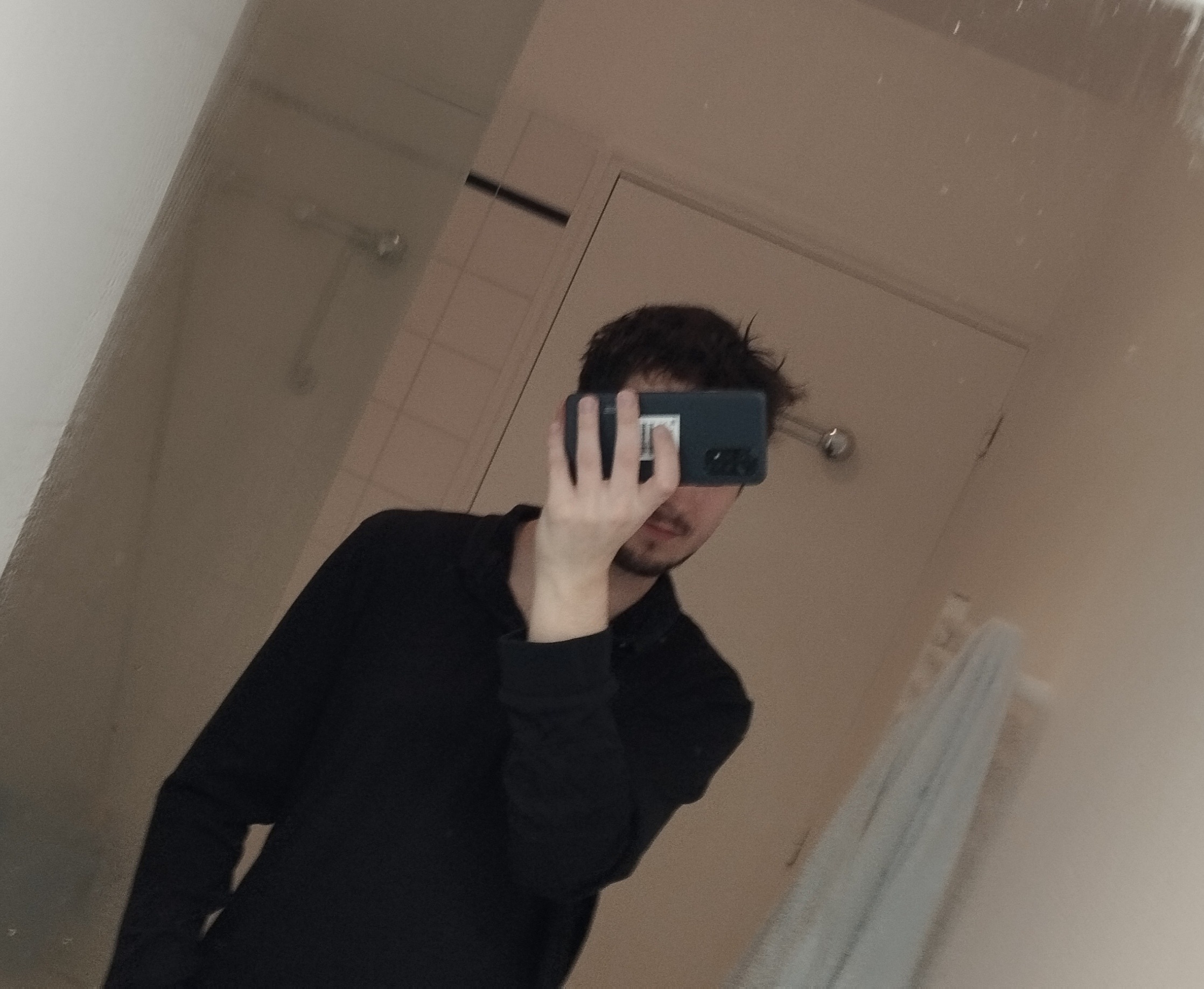 Profilo di Jean-elie, 20 anni, Cerco Trombamico a Valva
